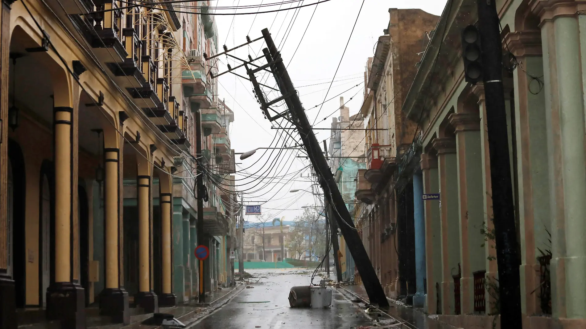 Cuba se queda sin luz por huracán Ian